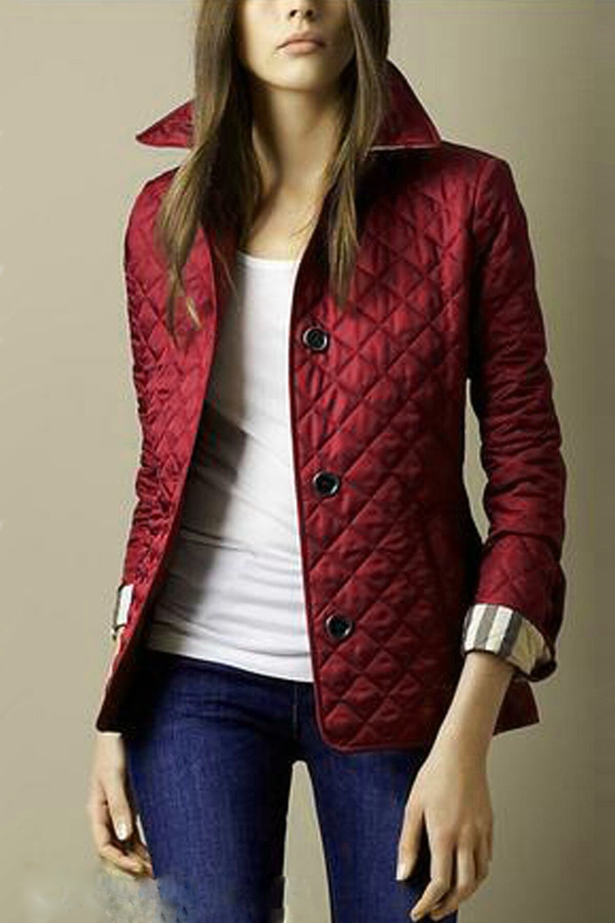 Ava Veste Matelassée Femme – Veste Élégante et Confortable avec Coupe Ajustée