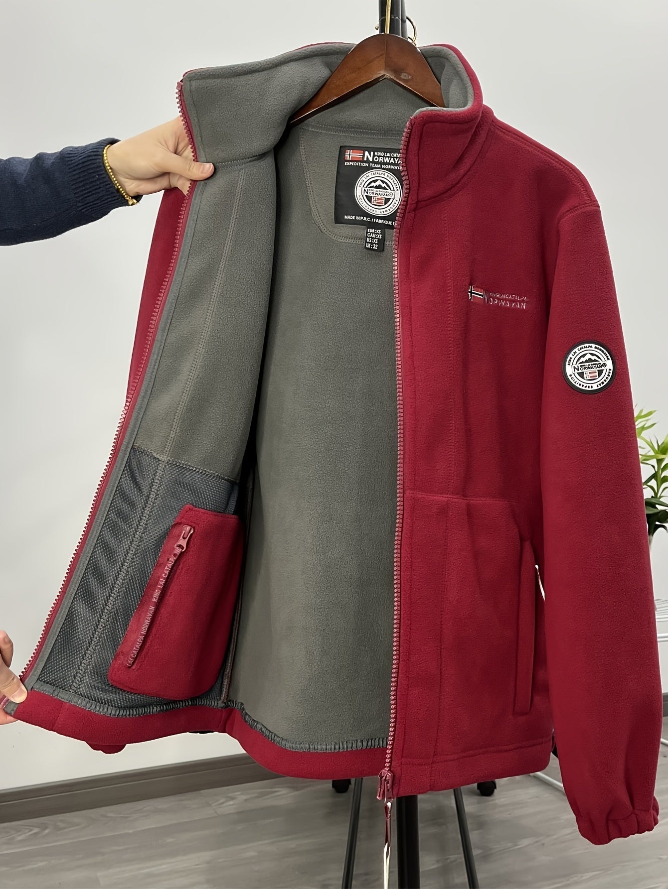 Brandon Men's Fleece Jacket – Warm, Lightweight Outdoor Jacket with Protective High Collar