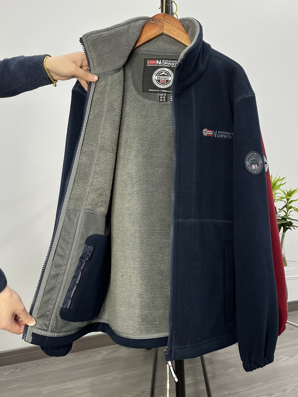 Brandon Men's Fleece Jacket – Warm, Lightweight Outdoor Jacket with Protective High Collar