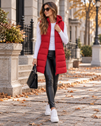 Pauline Gilet Matelassé Long Femme – Capuche, Fermeture Zip et Fentes Latérales Côtés