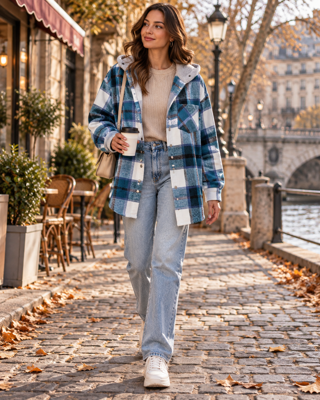 Yana Surchemise Ample Femme à Carreaux avec Capuche, Boutons et Poche de Poitrine