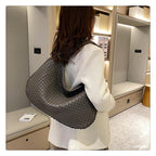 Madison Sac à Main Tressé Femme – Sac Élégant en Cuir Végan avec Grand Compartiment et Fermeture Éclair
