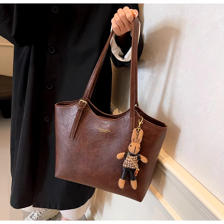 Valérie Sac Cabas Femme Vintage – Grand Sac en Cuir Végan avec Pendentif Amovible