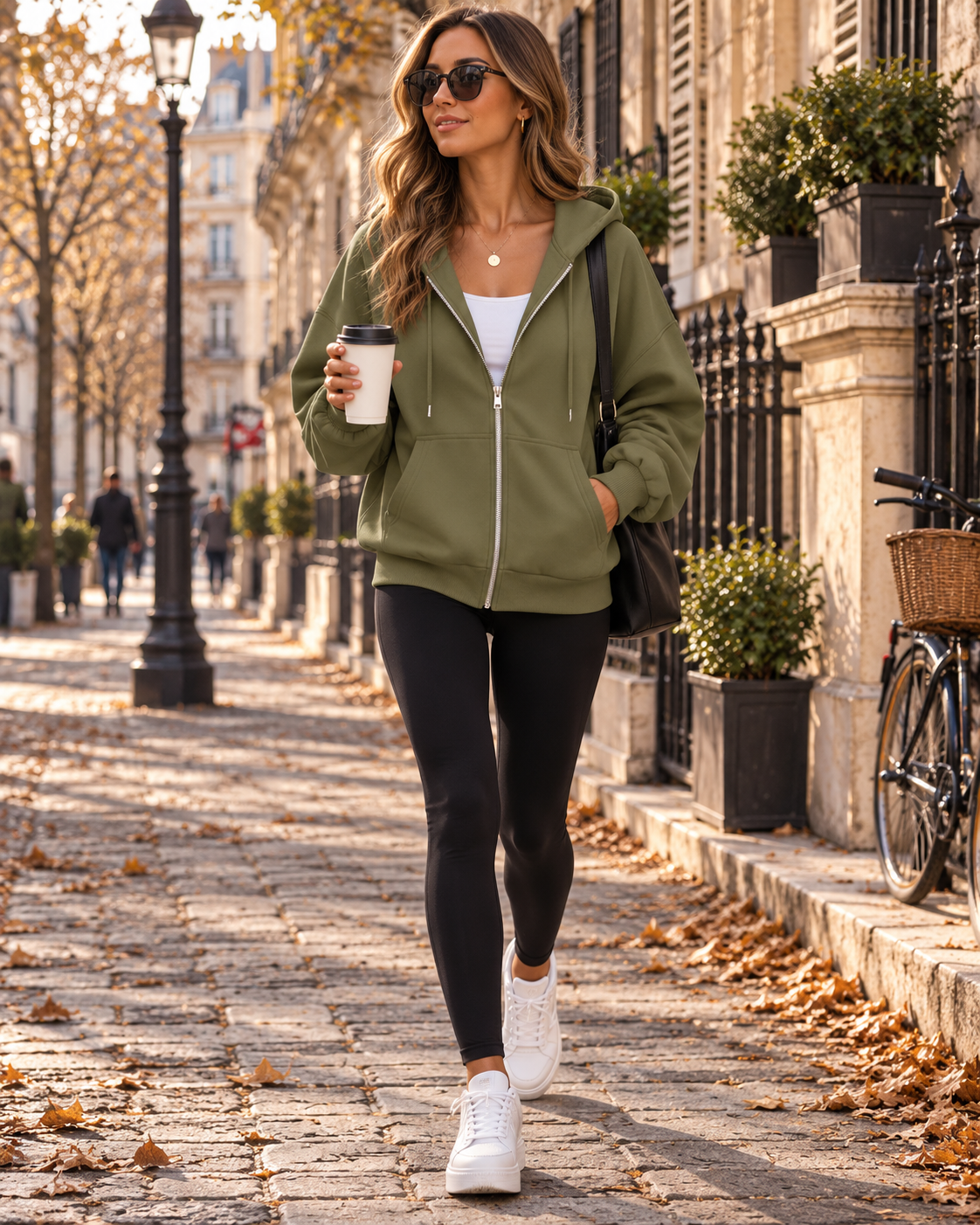 Mila Sweat à Capuche Court Femme – Zip Intégral, Coupe Ample et Poches Avant
