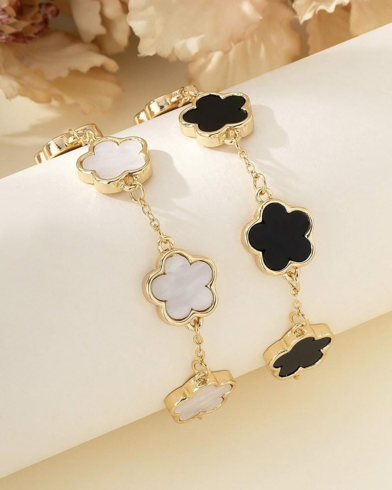 Maris Women's Bracelet – Delicate Flower Bracelet in Gold, Elegant Style for Everyday Wear
