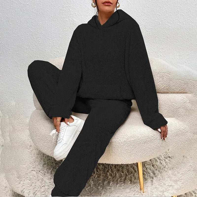 Sarah Ensemble Femme – Ensemble Pyjama en Polaire Douce avec Capuche & Pantalon Ample pour l'Hiver