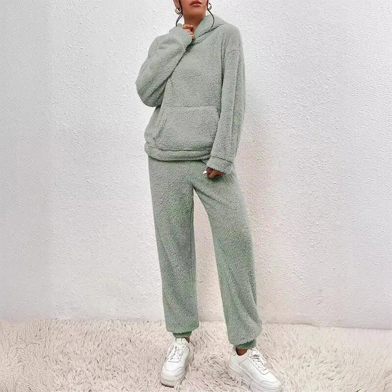 Sarah Women's Set – Soft Fleece Pyjama Set with Hoodie & Loose Trousers for Winter