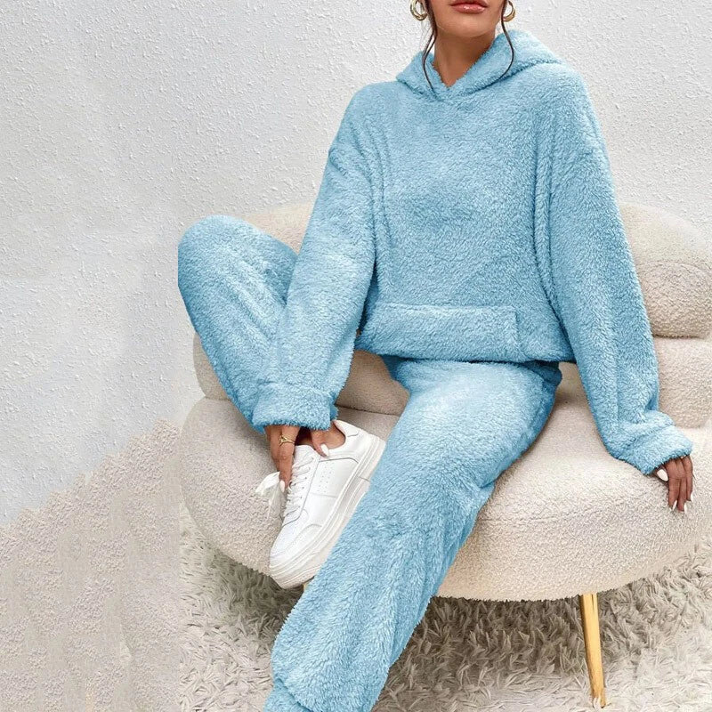 Sarah Ensemble Femme – Ensemble Pyjama en Polaire Douce avec Capuche & Pantalon Ample pour l'Hiver